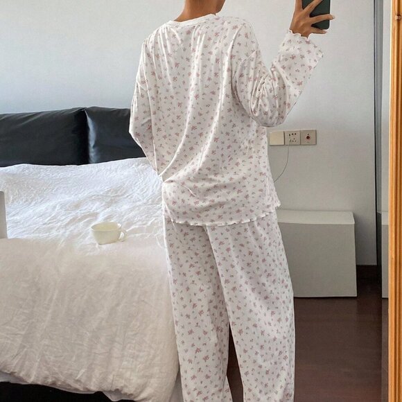 Grey Casual Women's Ditsy Floral Loose & Comfortable Pajama Set - Picture 2 of 7